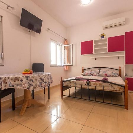 Studio Apartments Zloic In Krvavica Exteriér fotografie