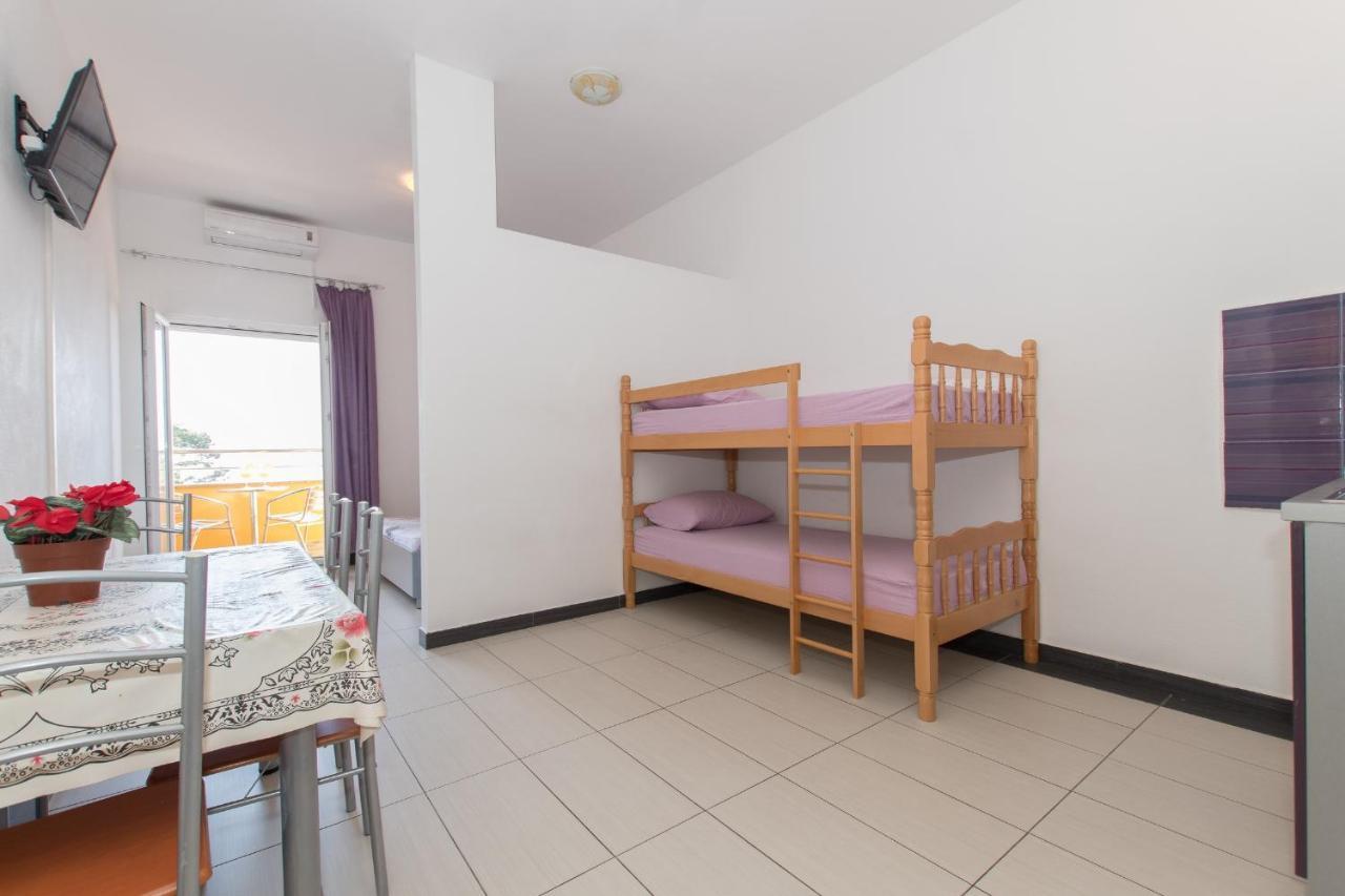 Studio Apartments Zloic In Krvavica Exteriér fotografie