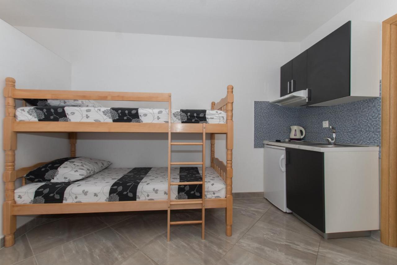 Studio Apartments Zloic In Krvavica Exteriér fotografie