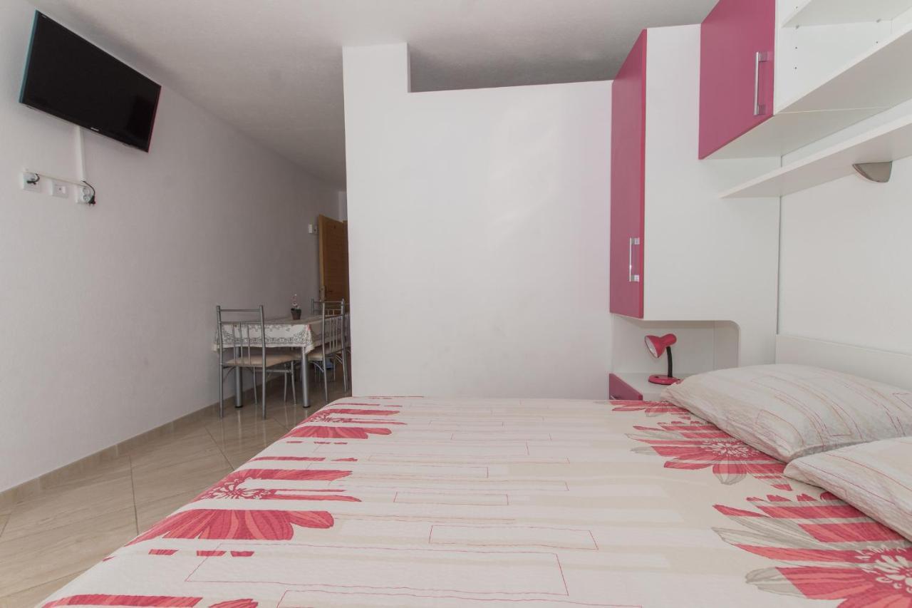 Studio Apartments Zloic In Krvavica Exteriér fotografie
