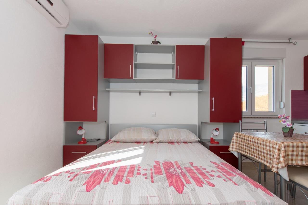 Studio Apartments Zloic In Krvavica Exteriér fotografie