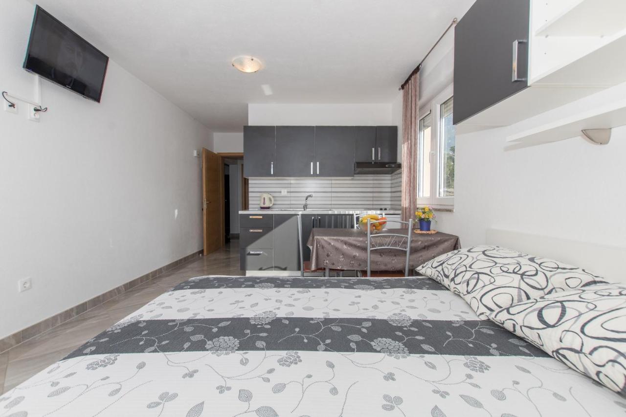 Studio Apartments Zloic In Krvavica Exteriér fotografie