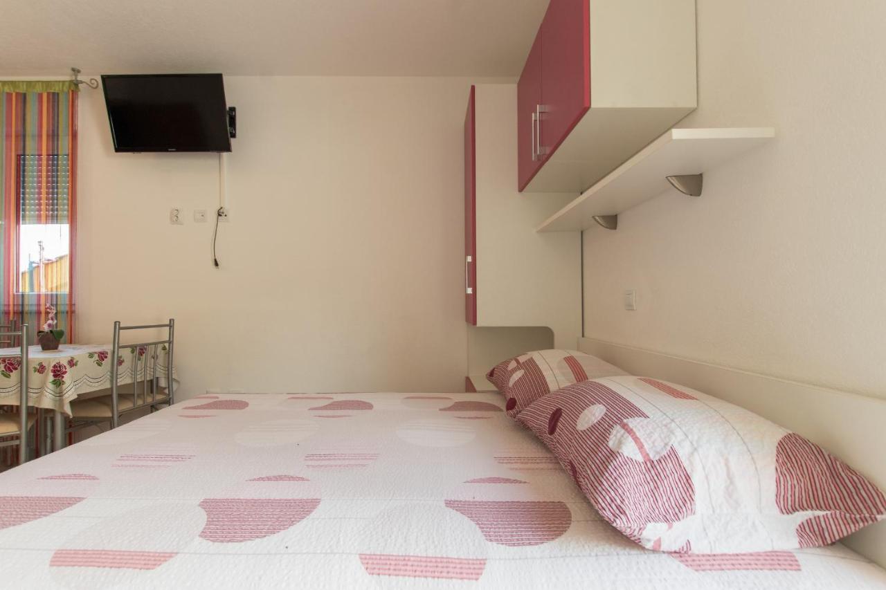 Studio Apartments Zloic In Krvavica Exteriér fotografie