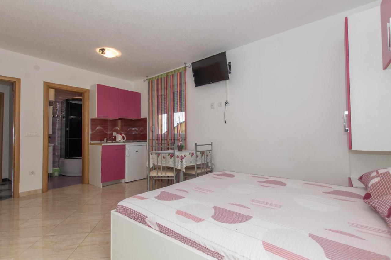 Studio Apartments Zloic In Krvavica Exteriér fotografie
