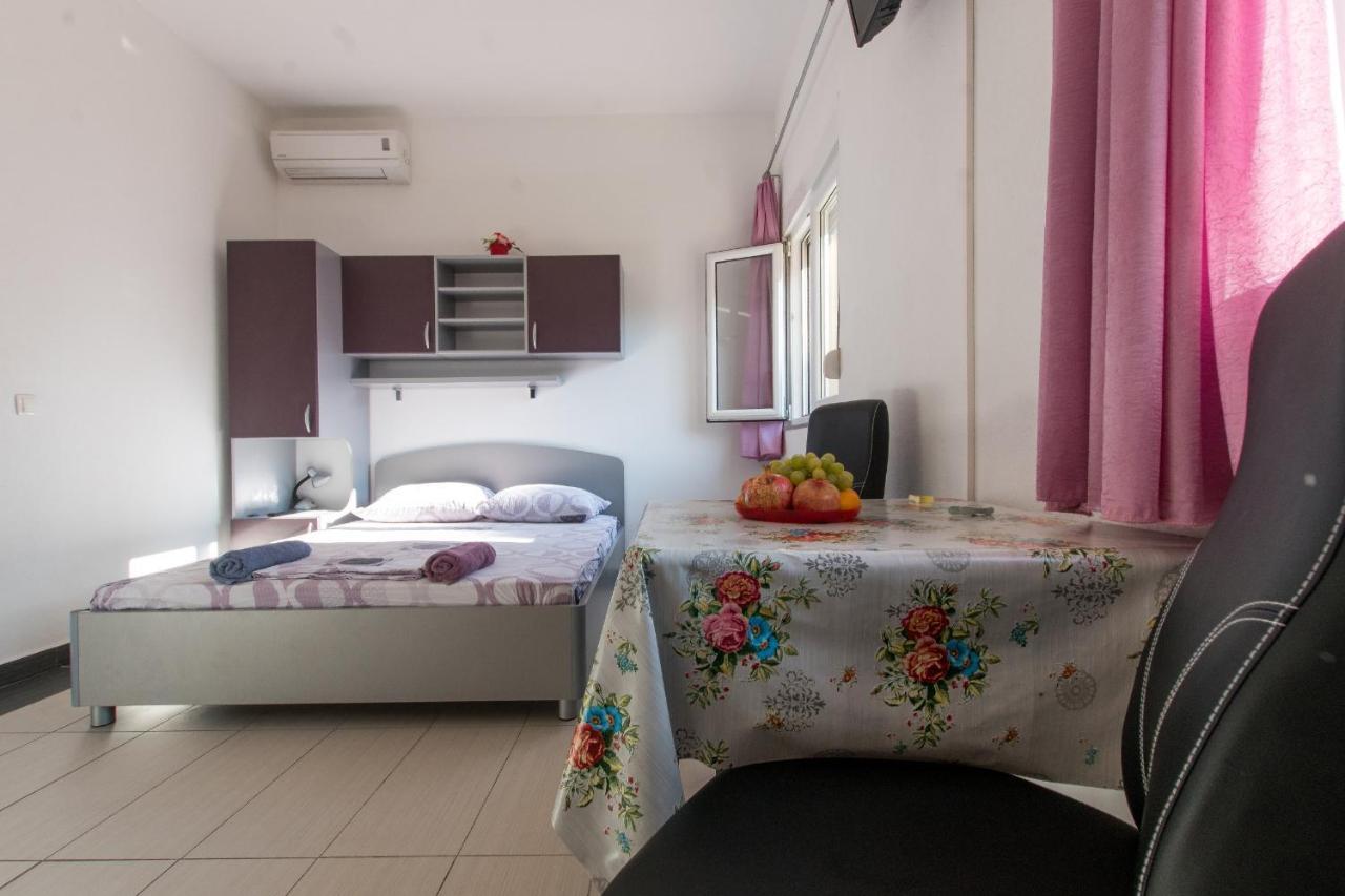Studio Apartments Zloic In Krvavica Exteriér fotografie