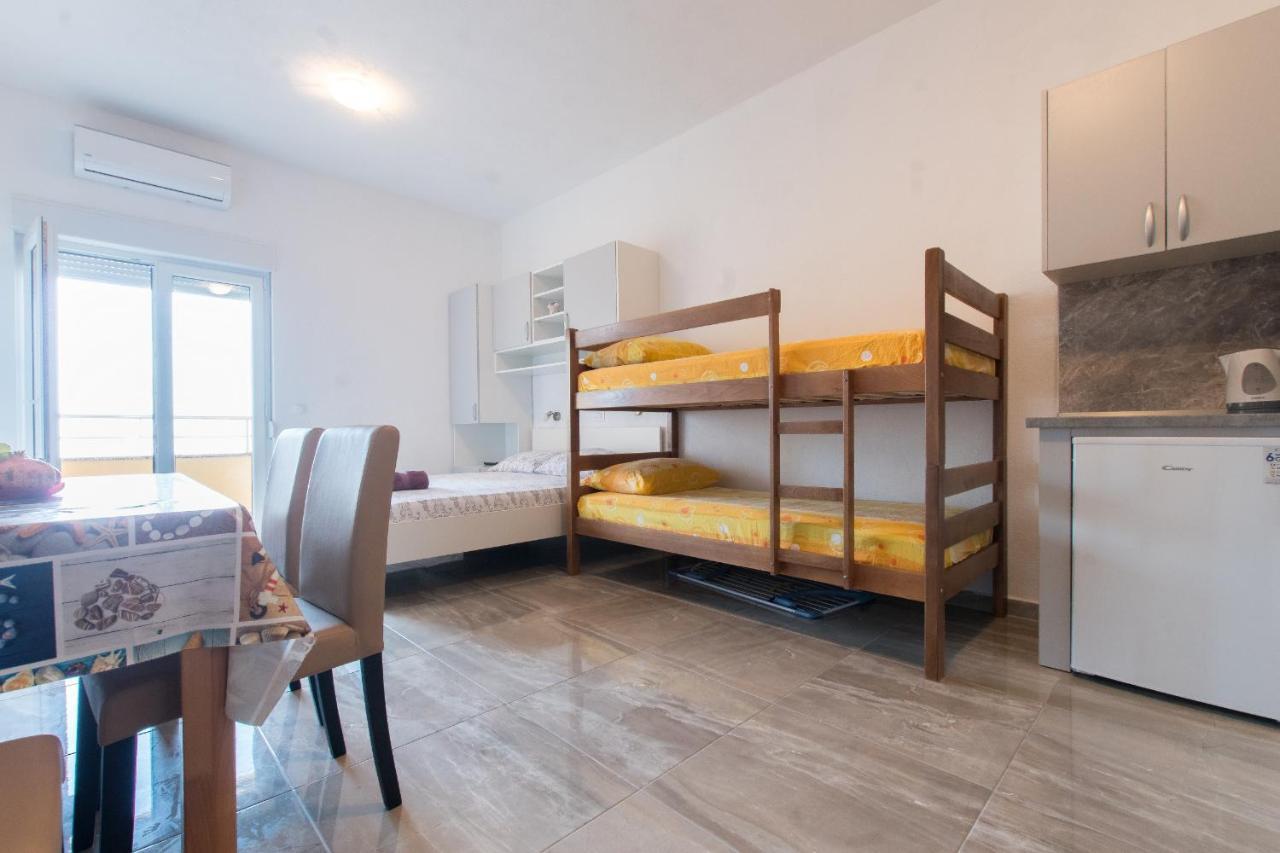 Studio Apartments Zloic In Krvavica Exteriér fotografie